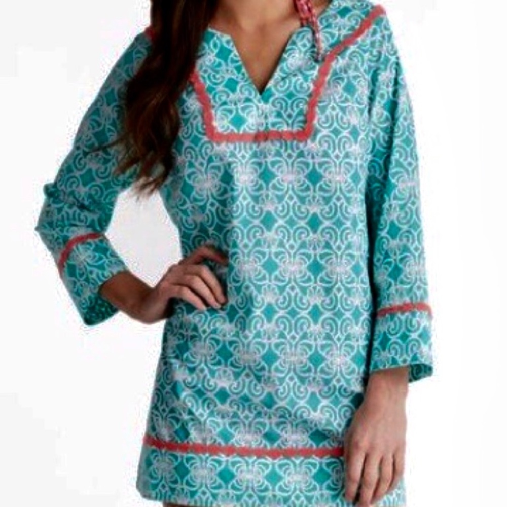 💕NWT Vineyard Vines shell lattice tunic size L